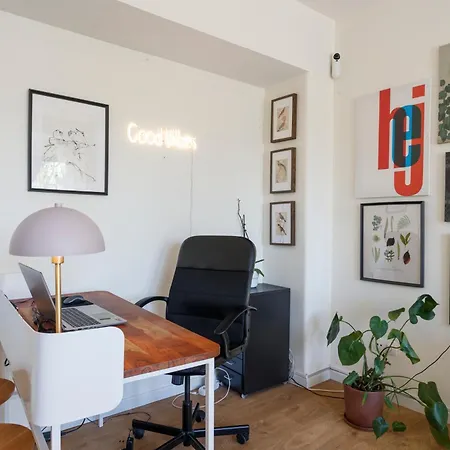 Prosecco Lifestyle In Lisbon By Misha'S Place 4B-3