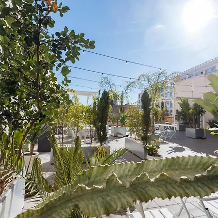 Prosecco Lifestyle In Lisbon By Misha'S Place 4B-2